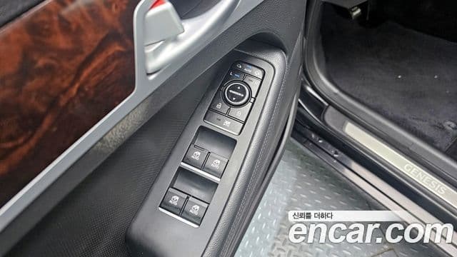 Hyundai Genesis DH Modern, 2015 17