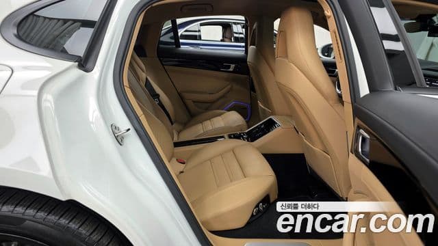 Porsche Panamera (971), 2019 12