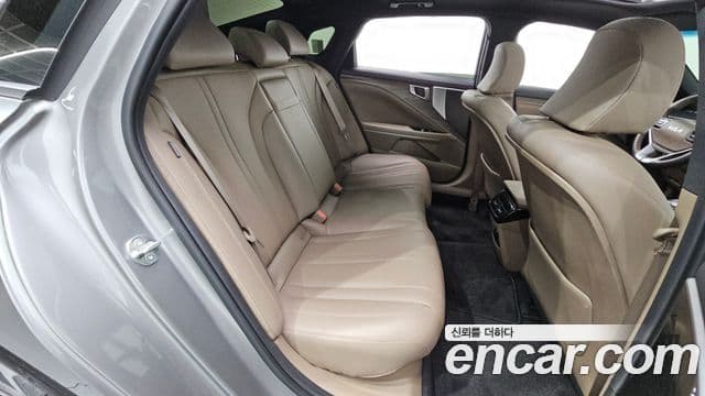 Kia K8 гибрид Noblesse Light, 2023 13