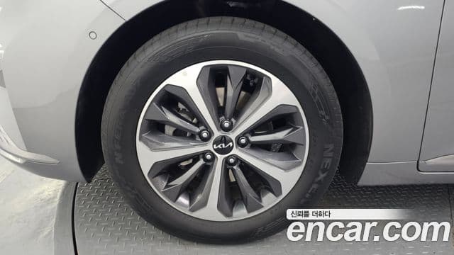 Kia K8 гибрид Noblesse, 2023 все фото