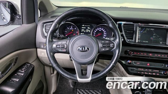 Kia All New Carnival Noblesse, 2017 13