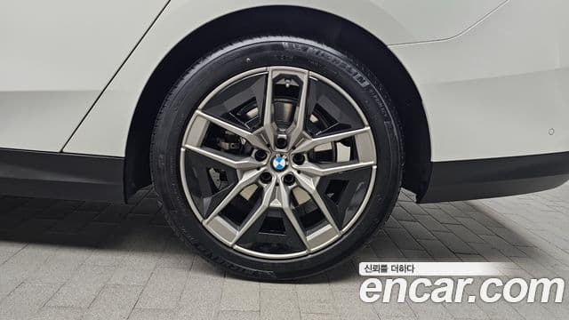BMW 5시리즈 (G60), 2024 все фото
