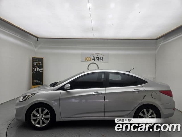 Hyundai Accent(новый кузов / новое поколение) 1.6 GDI top, 2012 2