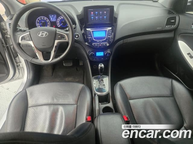 Hyundai Accent(новый кузов / новое поколение) 1.6 GDI top, 2012 7