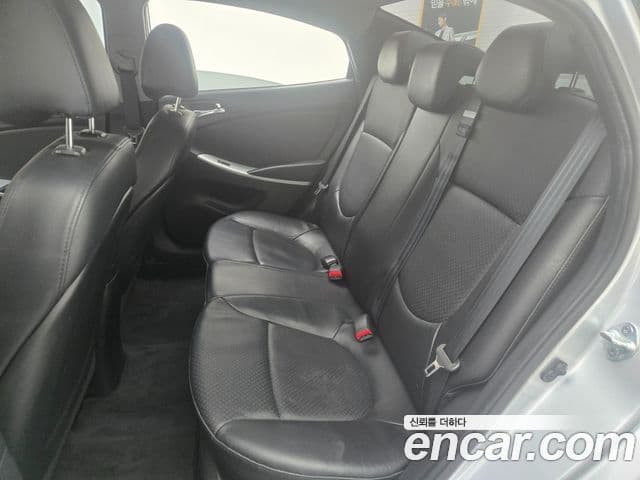 Hyundai Accent(новый кузов / новое поколение) 1.6 GDI top, 2012 12