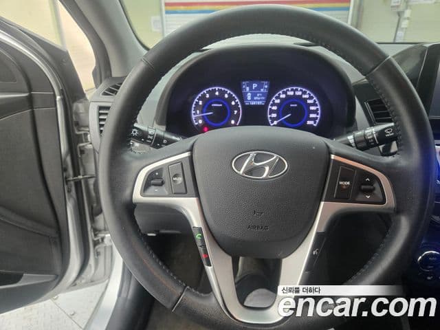 Hyundai Accent(новый кузов / новое поколение) 1.6 GDI top, 2012 15