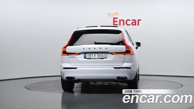 Volvo XC60 2세대 T8 Inscription, 2021 4