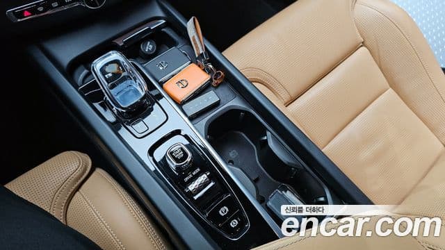 Volvo XC60 2세대 T8 Inscription, 2021 9
