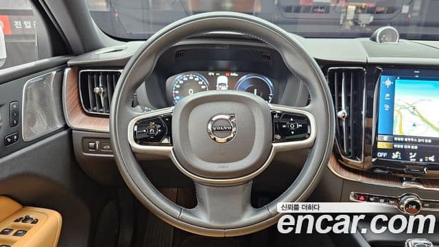 Volvo XC60 2세대 T8 Inscription, 2021 13