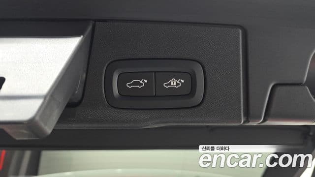 Volvo XC60 2세대 T8 Inscription, 2021 20