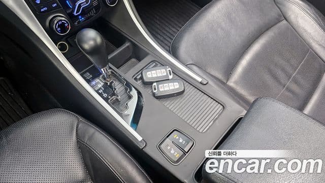 Hyundai YF Sonata LPI top, 2010 9