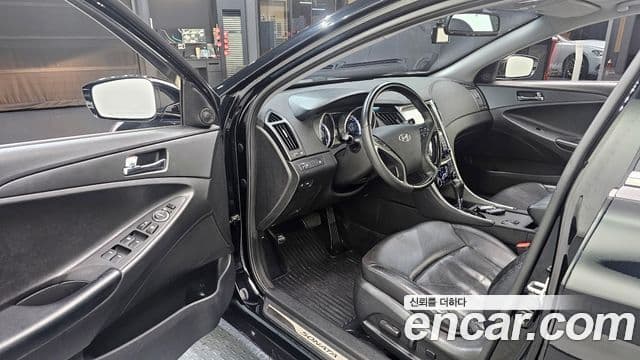 Hyundai YF Sonata LPI top, 2010 11