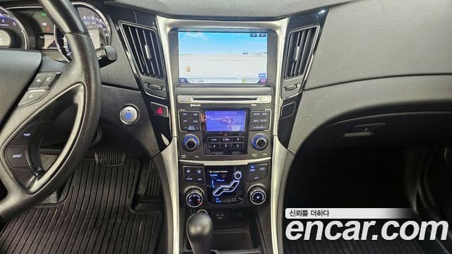 Hyundai YF Sonata LPI top, 2010 14