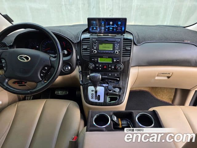 Kia Carnival R топовая версия, 2013 17