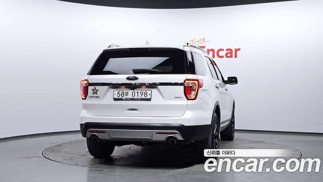 Ford Explorer 5세대, 2016 4