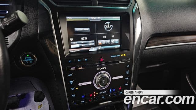 Ford Explorer 5세대, 2016 18