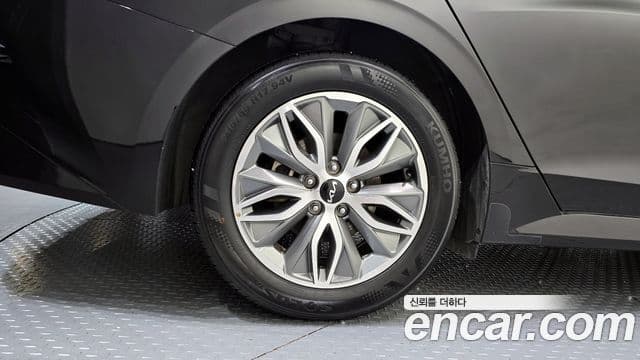 Kia K5 гибрид 3세대 Noblesse, 2023 все фото