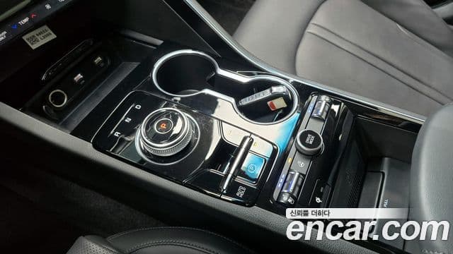 Kia K5 гибрид 3세대 Noblesse, 2023 9