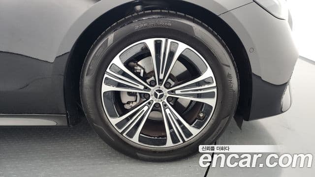 Mercedes-Benz E-класс W214 Avantgarde, 2025 все фото