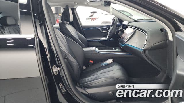 Mercedes-Benz E-класс W214 Avantgarde, 2025 11