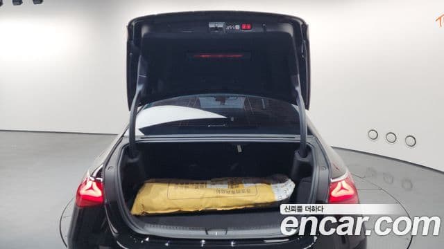 Mercedes-Benz E-класс W214 Avantgarde, 2025 20