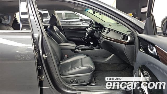 Kia All New K7 3.0 LPI Luxury (арендный автомобиль), 2018 11
