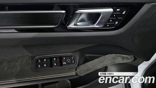 Porsche Cayenne (PO536) 4.0 турбо GT купе, 2023 14