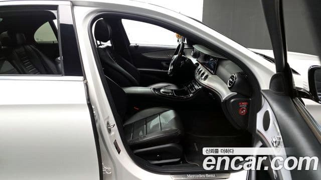 Mercedes-Benz E-класс W213 Avantgarde, 2021 11