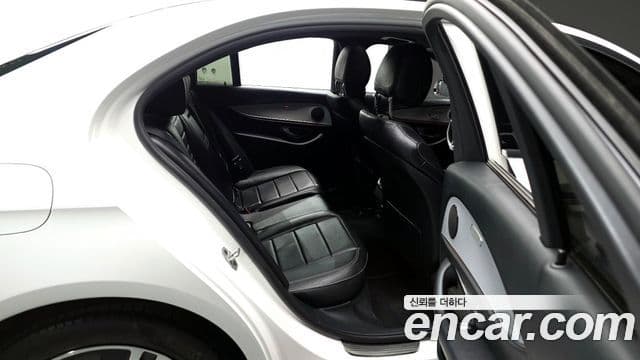 Mercedes-Benz E-класс W213 Avantgarde, 2021 12