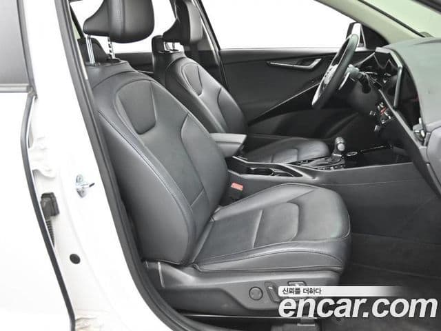 Kia D All New Niro Prestige, 2022 10