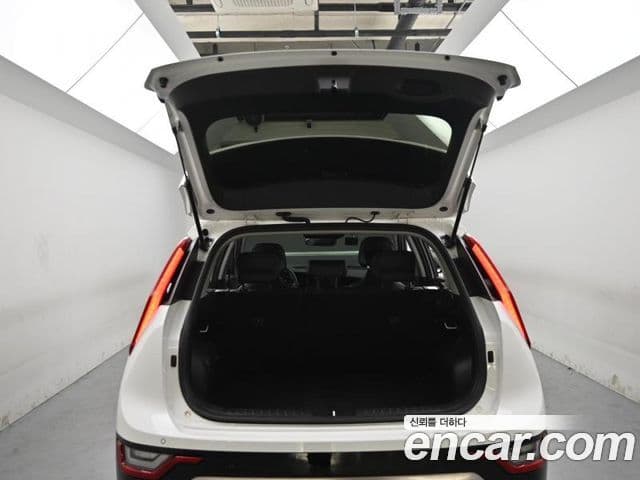 Kia D All New Niro Prestige, 2022 19