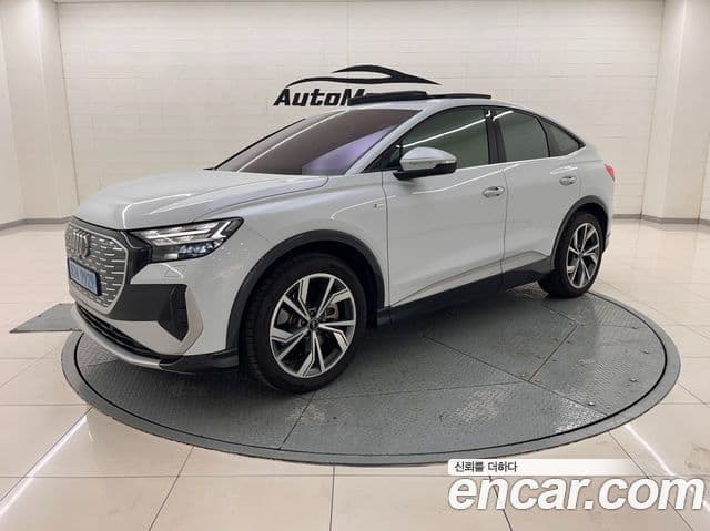 Audi Q4 e-Tron (F4) Premium, 2022 2