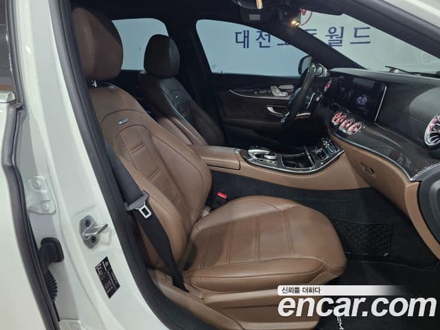 Mercedes-Benz E-класс W213 E63 AMG 4MATIC+, 2019 17