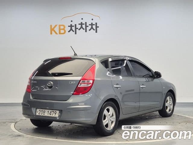 Hyundai i30 Luxury, 2010 4