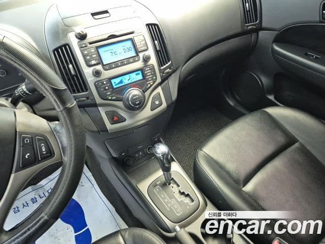 Hyundai i30 Luxury, 2010 11