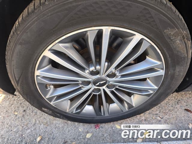 Genesis EQ900 Luxury, 2018 4