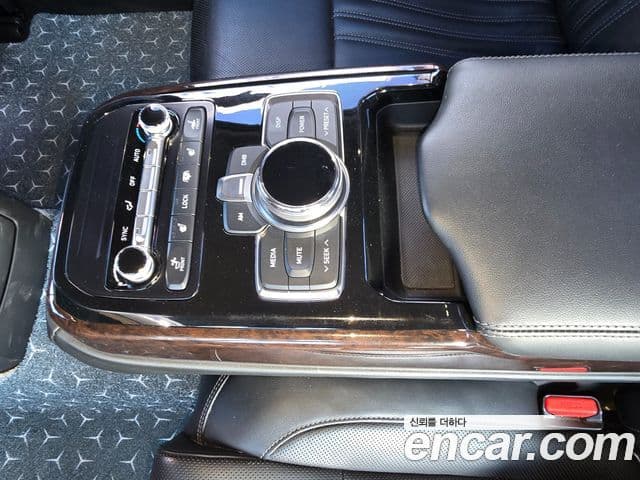 Genesis EQ900 Luxury, 2018 8