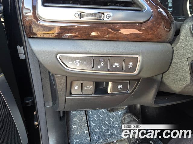 Genesis EQ900 Luxury, 2018 9