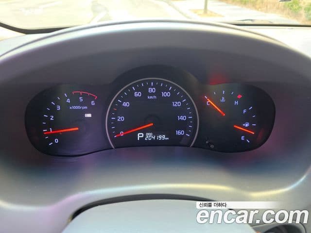 Kia Carnival R люксовая версия, 2014 9