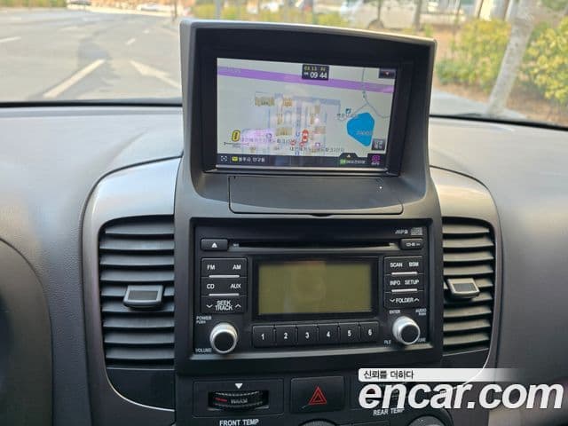 Kia Carnival R люксовая версия, 2014 10