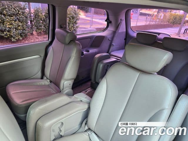 Kia Carnival R люксовая версия, 2014 18