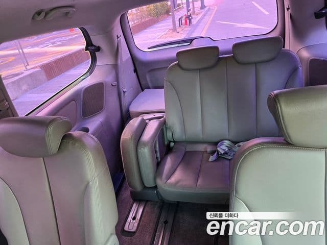 Kia Carnival R люксовая версия, 2014 19