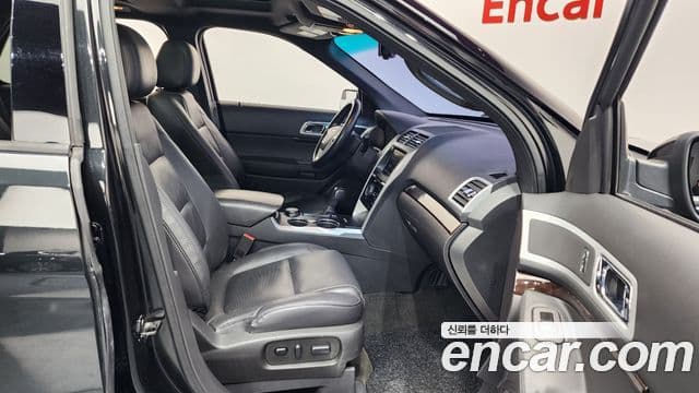 Ford Explorer 5세대, 2015 11