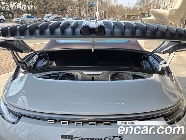 Porsche 911 (992) Carrera кабриолет, 2023 17