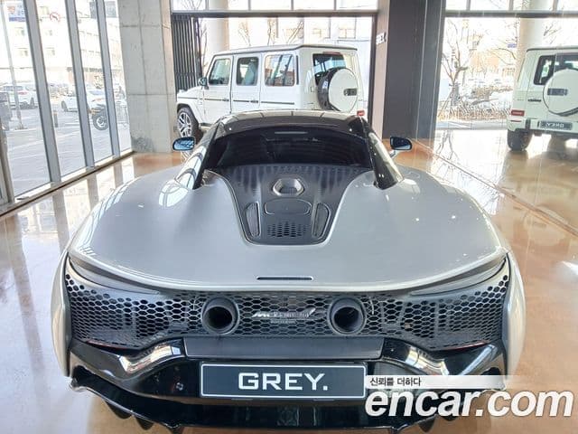 맥라렌 아투라 3.0 купе, 2023 4