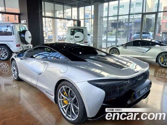 맥라렌 아투라 3.0 купе, 2023 все фото