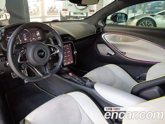 맥라렌 아투라 3.0 купе, 2023 9