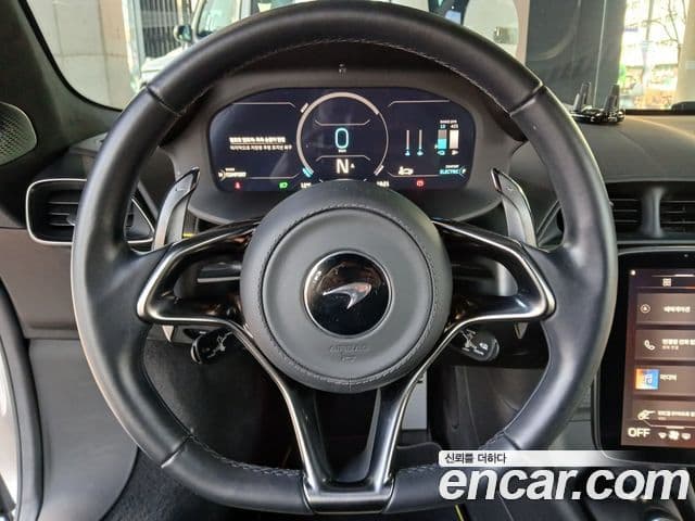 맥라렌 아투라 3.0 купе, 2023 10