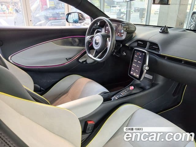 맥라렌 아투라 3.0 купе, 2023 11