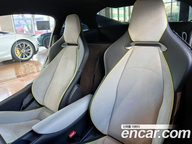 맥라렌 아투라 3.0 купе, 2023 15